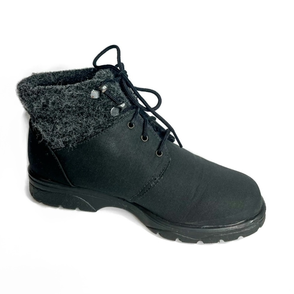 Canada Toe Warmer Black Winter Booties Women's Faux Fur Cold Weather Boots